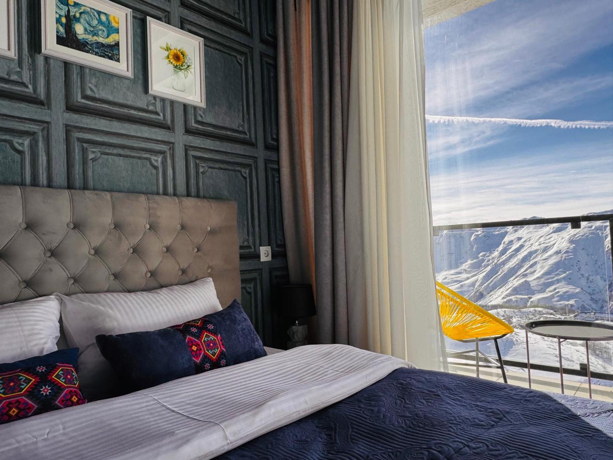 Twins Apartment Deluxe, New Gudauri Exterior photo
